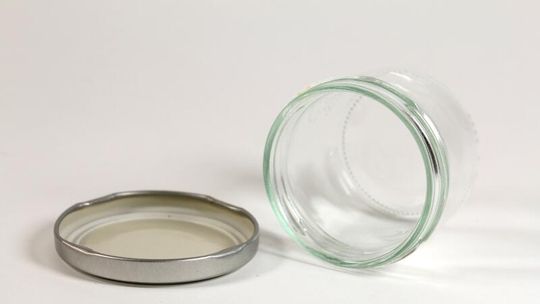 \"W ciągu miesiąca zarobię tyle, co niektórzy przez pół roku\". \'Słoiki\' o życiu w Warszawie