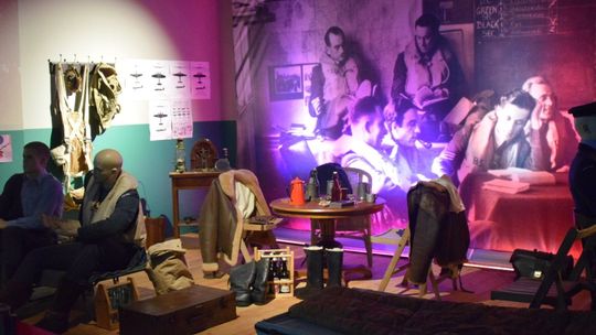 W Dęblinie otwarto wystawę poświęconą polskim lotnikom z Bitwy o Anglię 