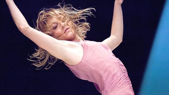 W dramatycznym na wesoło, tancerze na poważnie