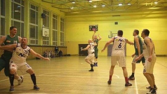 W hicie kolejki Ligi Maxi PGE Dystrybucja rozbiło Ventę 77:56