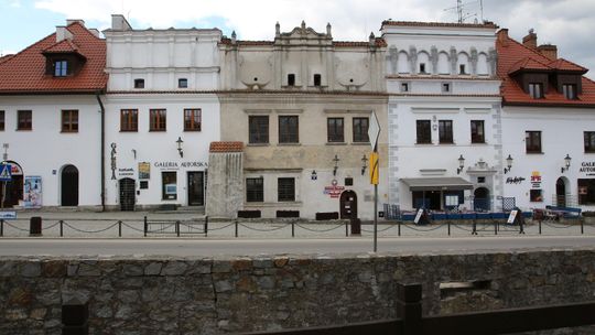 W Kazimierzu Dolnym podnoszą opłaty za wywóz śmieci