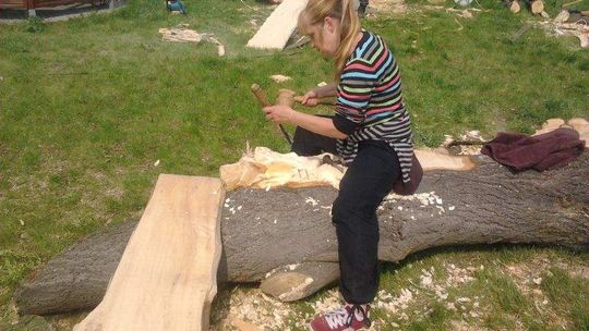 W Kraśniku już rzeźbią figury papieży. Staną w parku