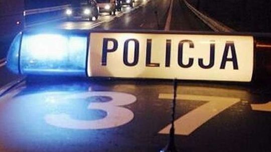 W Lublinie auto rozbiło się na słupie, pasażerowie wypadli. Dwie osoby nie żyją