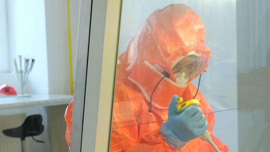 W Lublinie będzie można przeprowadzić badania na obecność koronawirusa. Jutro otwierają laboratorium