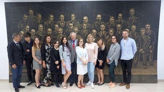 W Lublinie powstał niezwykły drzeworyt. Przedstawia 29. najwybitniejszych naukowców