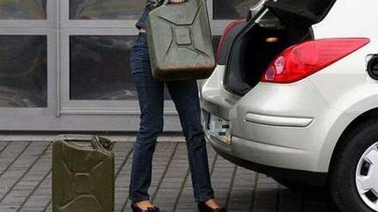 W Lublinie zatankujemy już za 4,24 zł. "Może być jeszcze taniej"