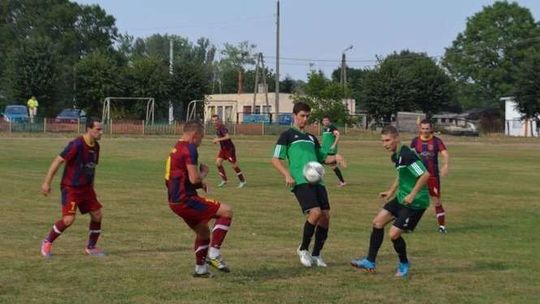 W meczu na szczycie bialskiej okręgówki lider gra z trzecim zespołem