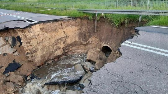 W miejscu wielkiej wyrwy stanie most. Premier dał zielone światło 