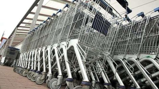 W niedzielę sklepy będą zamknięte? Rząd chce ograniczyć handel. Kara to grzywna albo więzienie