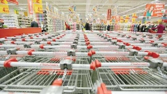 W niedzielę zakupy tylko do godz. 13? Rano do pracy, po południu do kościoła