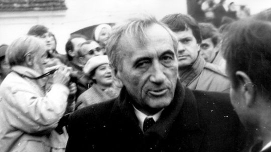 W niedzielę żałoba narodowa po śmierci Tadeusza Mazowieckiego