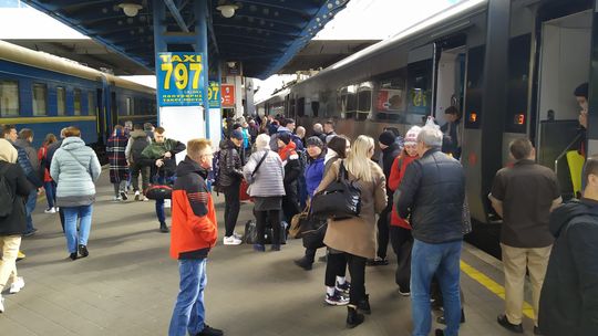 W nocy Polska zamyka granice. Kto chce wrócić do kraju jeszcze dziś musi słono zapłacić za bilet