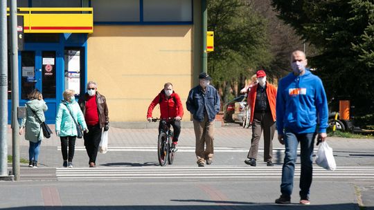 W nocy weszły nowe przepisy dotyczące Covid-19. Co się zmienia?