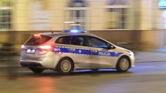 W obecności dzieci wyładował gniew na psie. Szczeniak nie przeżył