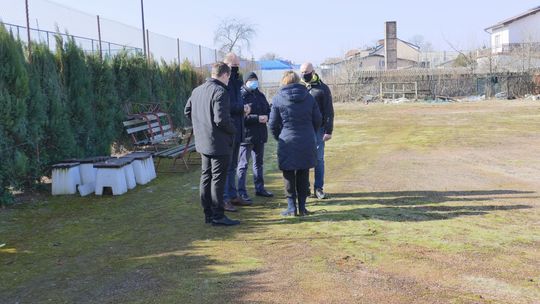 W Opolu Lubelskim zimą pojeżdżą na łyżwach, a latem pograją w tenisa