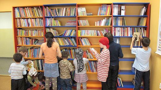 W ośrodku dla uchodźców otwarto bibliotekę (zdjęcia)