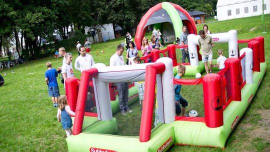 W ostatni dzień wakacji nad Zalewem Zemborzyckim odbyło się Sportowe Zakończenie Wakacji