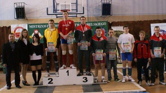 W Piotrowicach odbyły się mistrzostwa okręgu do 20 lat w podnoszeniu ciężarów 