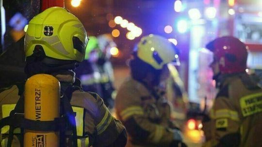 W pożarze domu zginął starszy człowiek. Poruszał się na wózku 