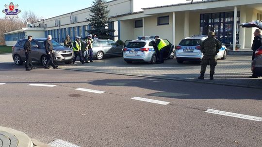 W ramach ćwiczeń policjanci mieli zapobiec napływowi nielegalnych imigrantów do Polski