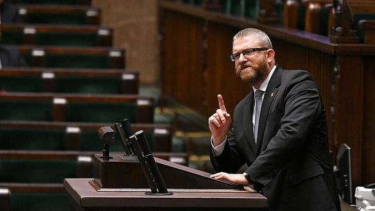 W Sejmie na ostro. Poseł wykluczony z obrad za brak maseczki 