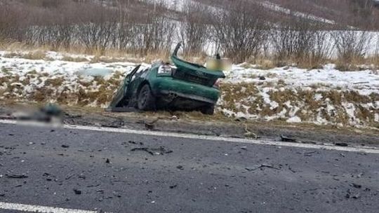 W sobotę dwóch mężczyzn zginęło w wypadku. Trzeci zmarł w szpitalu następnego dnia