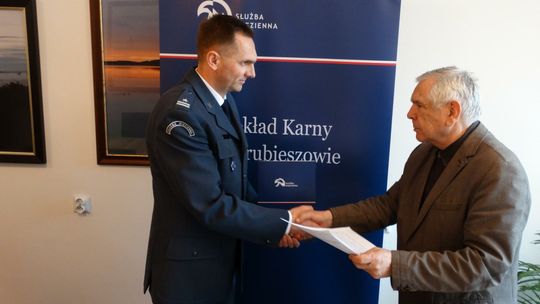 W spółdzielni mleczarskiej i w budownictwie. Tu pracują więźniowie