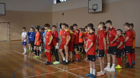 W Szczebrzeszynie odbył się halowy turniej piłkarski Chrząszcz Cup 2025