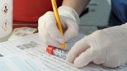 W szpitalach w chińskim Wuhan nie ma już ani jednego pacjenta z COVID-19