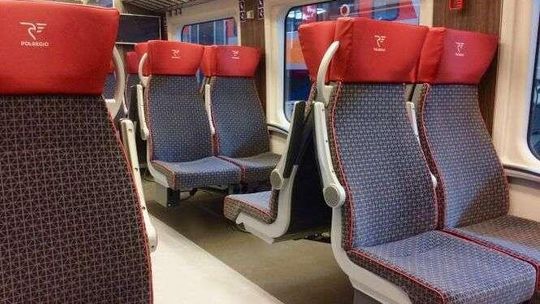 W tych pociągach zapłacisz kartą za bilet