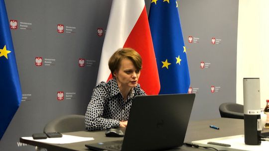 W tym tygodniu mają się pojawić wytyczne dla fryzjerów, restauratorów, kosmetyczek