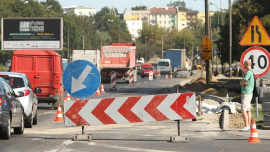 W weekend korki na al. Solidarności. Kolejny etap remontu