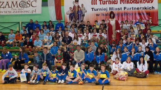 W Zamościu i Żdanowie odbył się trzeci mikołajkowy turniej miast partnerskich 