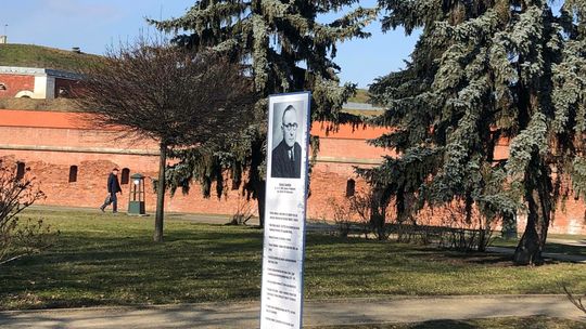 W Zamościu jest skwer. Jeden, ale ma dwóch patronów, bo tak chcieli radni PiS