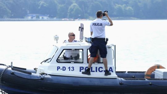 Wakacje 2023. Zanim wyjedziesz nad wodę, pamiętaj o tych zasadach 