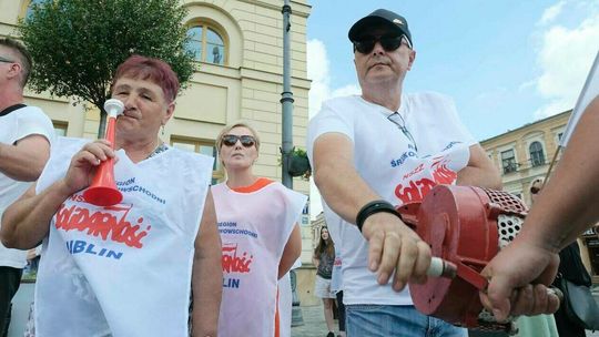 Walka o podwyżki. Pracownicy DPS-ów teraz czekają na konkrety