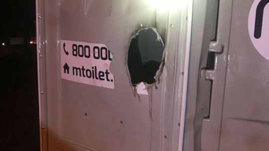 Wandale niszczą toalety. Miasto szuka sprawców 