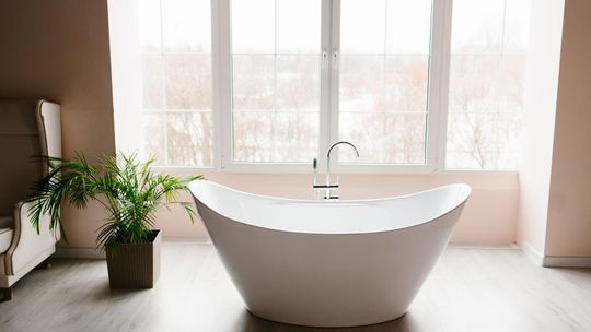 Wanna wolnostojąca i strefa SPA – kompletny przewodnik po wyposażeniu łazienki