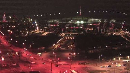 Warszawa upamiętnia ofiary zamachów terrorystycznych w Paryżu (wideo)