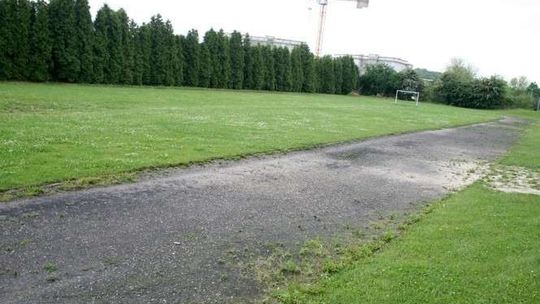 Warszawska firma zbuduje boiska w Puławach