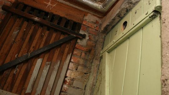 Warszawski złodziej na gościnnych występach w Lublinie. Został zamknięty w piwnicy przy Wigilijnej
