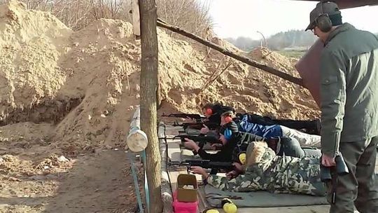 Wąwolnica: Strzelnica będzie ogrodzona, ale co z głośną bronią?