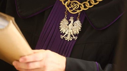 Wcześniej zmarło im dziecko, teraz mogły dwa kolejne. Rodzice to wyznawcy Hare Kryszna