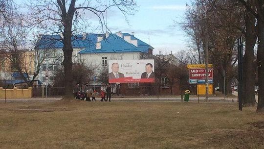 We Włodawie od jesieni wiszą wyborcze plakaty