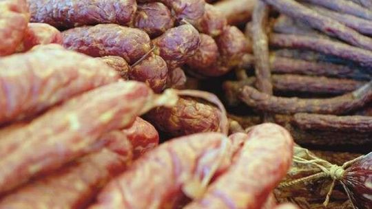 Wędliny "tradycyjne" i "naturalne" pełne chemii. Fatalne wyniki kontroli w lubelskich sklepach