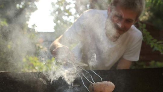 Weekend może być słoneczny. To ostatnia okazja na grilla?