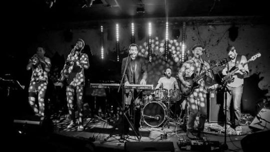 Weekendowe koncerty na Wirydarzu: Nat Osborn Band i Hubert Tas & The Small Circle