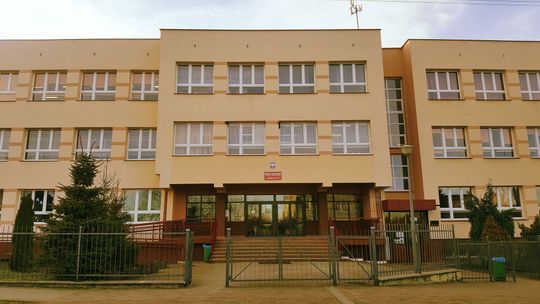 Werbkowice. Dyrektor uratował swoje stanowisko