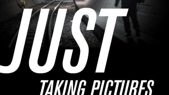 Wernisaż wystawy "Just Taking Pictures"