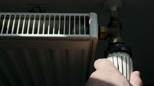 Wezwał policję, bo u sąsiada nie było ogrzewania. Uratował mu życie